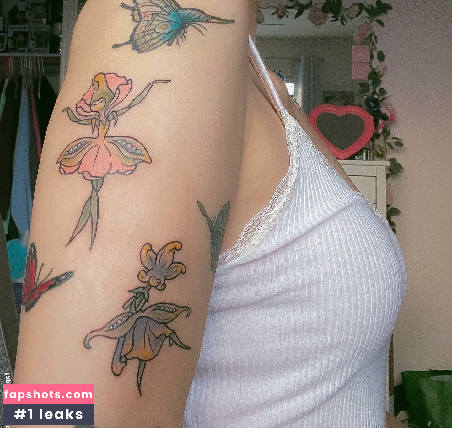 Trin Lovell gallery photo #21