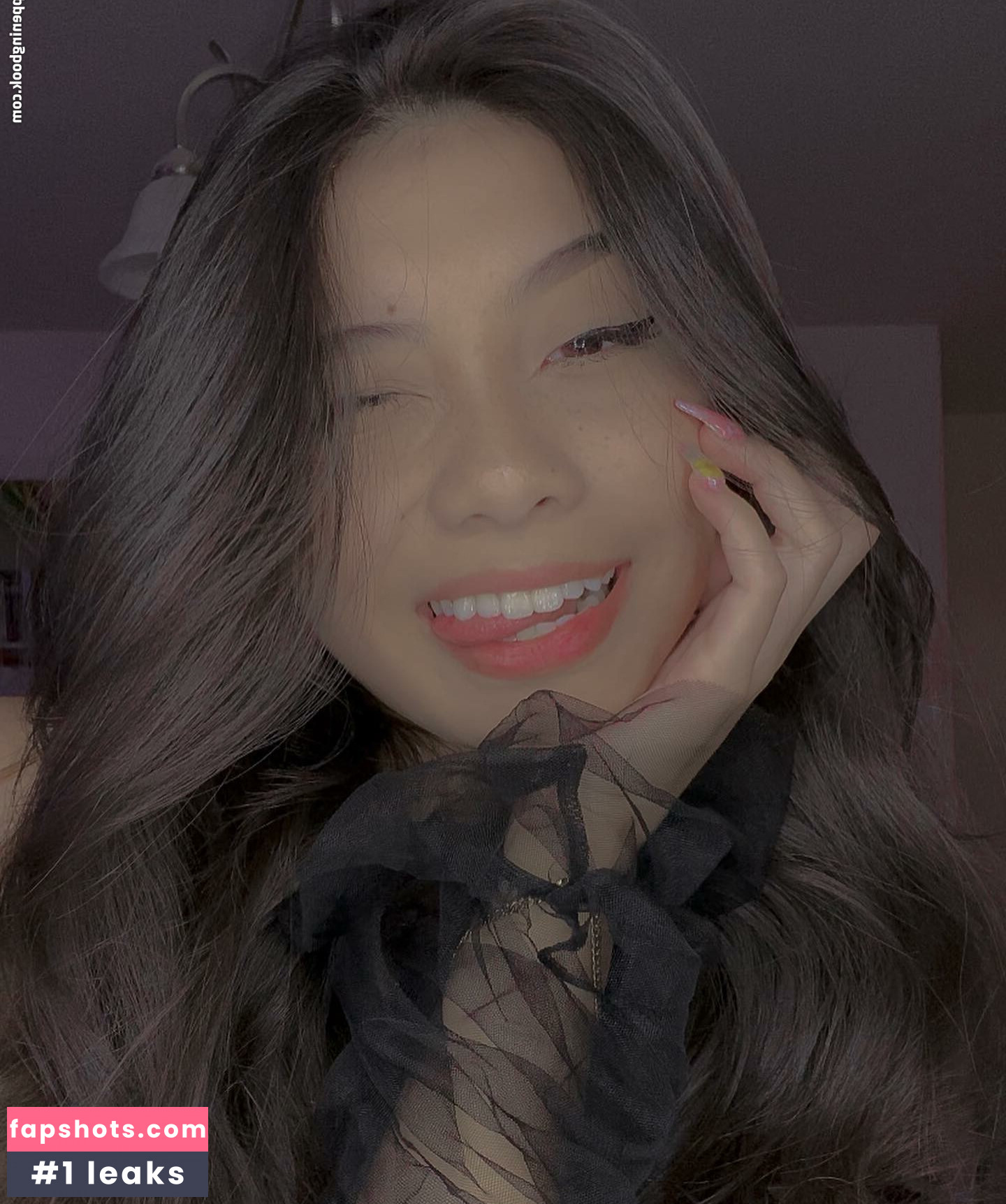 Trin Lovell gallery photo #30