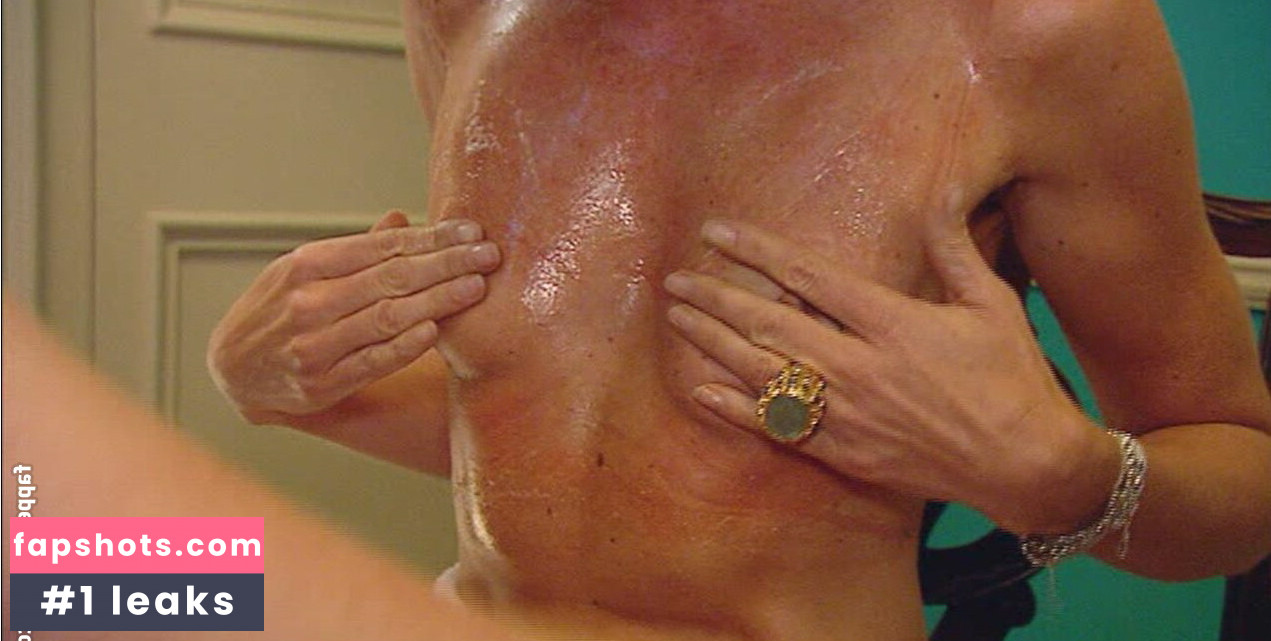 Trinny Woodall gallery photo #56