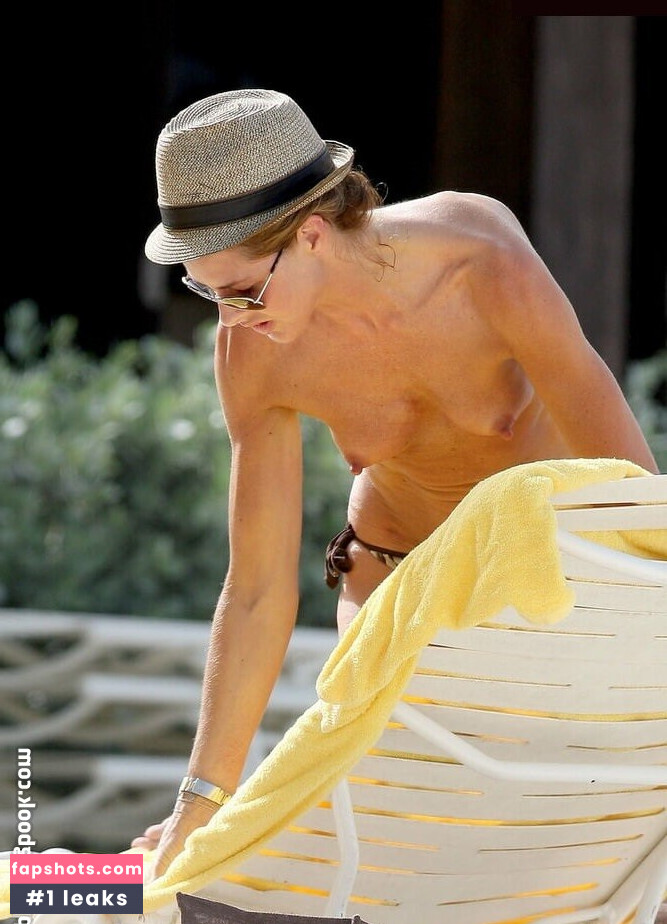 Trinny Woodall gallery photo #59