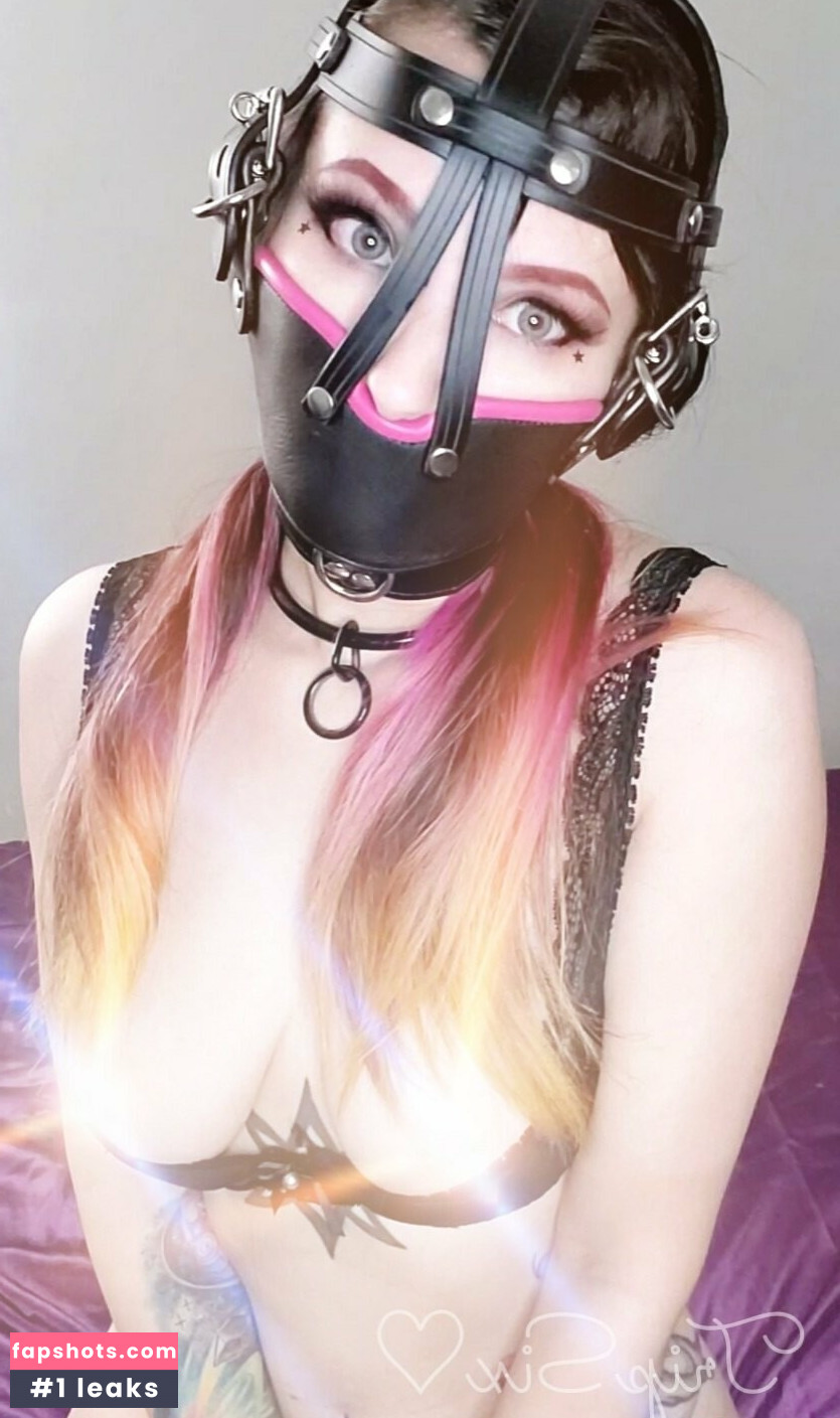 tripsixclips nude babe gallery