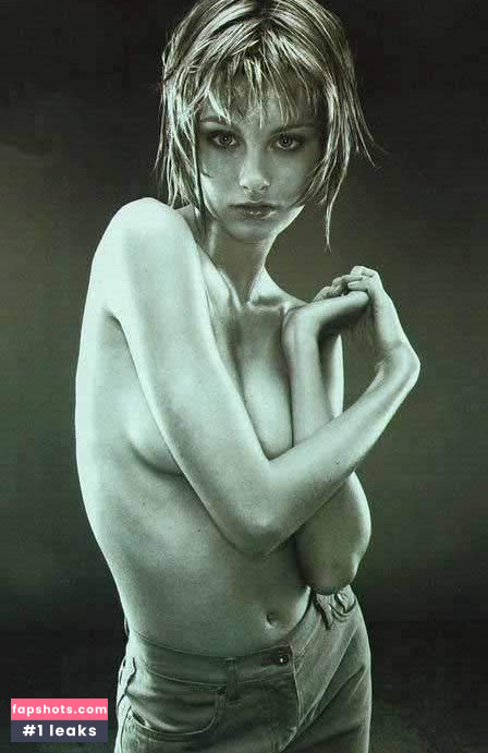 Trish Goff nude babe gallery