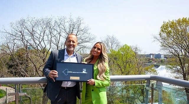 trish-stratus gallery photo #1117