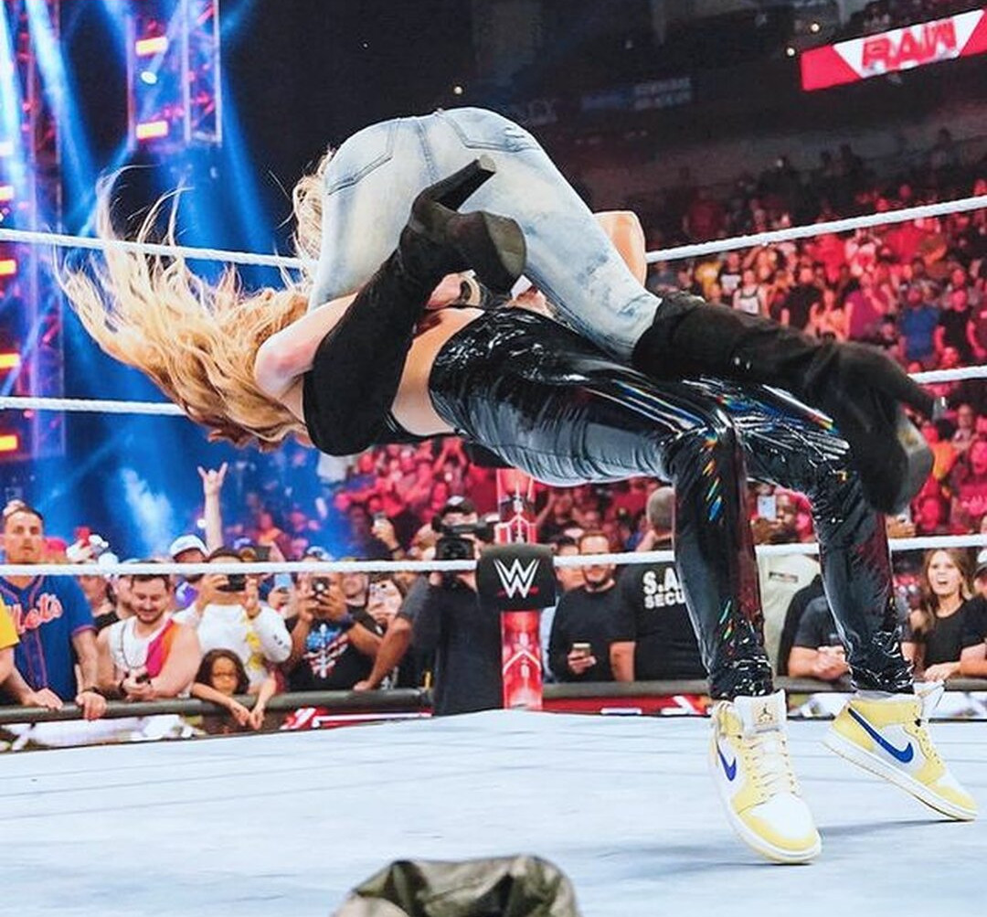 trish-stratus gallery photo #1135