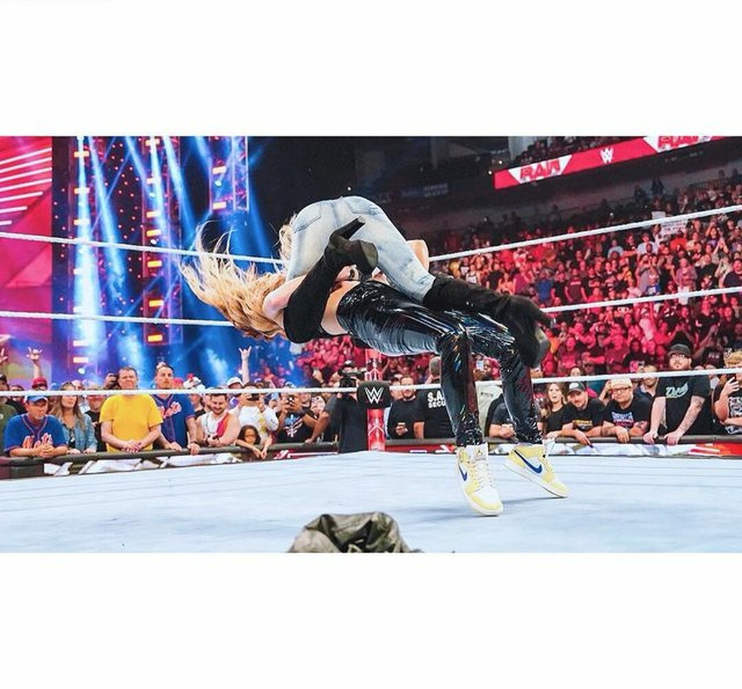 trish-stratus gallery photo #1136