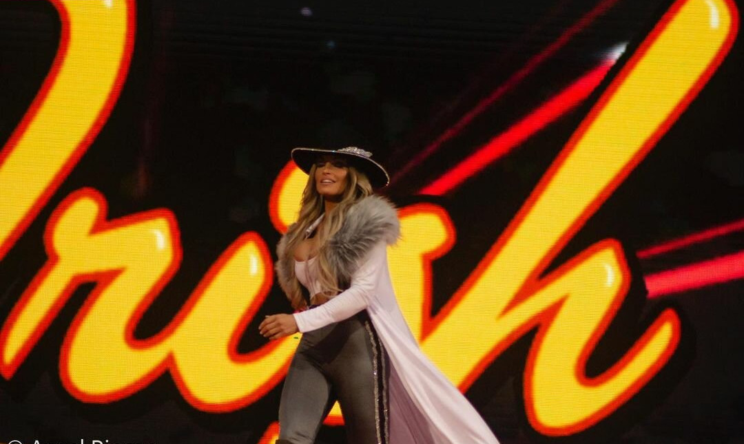 trish-stratus gallery photo #1183