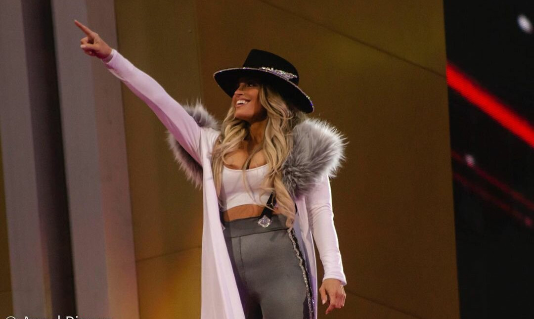 trish-stratus gallery photo #1184