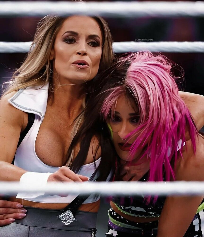 trish-stratus gallery photo #1185