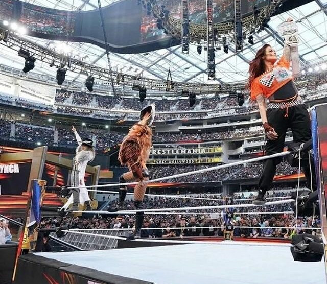 trish-stratus gallery photo #1228