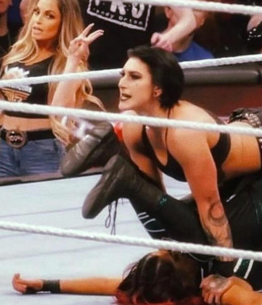 trish-stratus gallery photo #1296