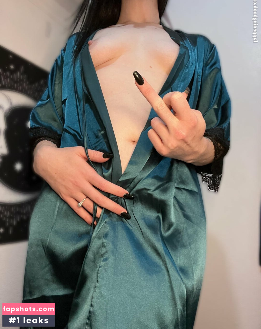 Trixie Addams gallery photo #7