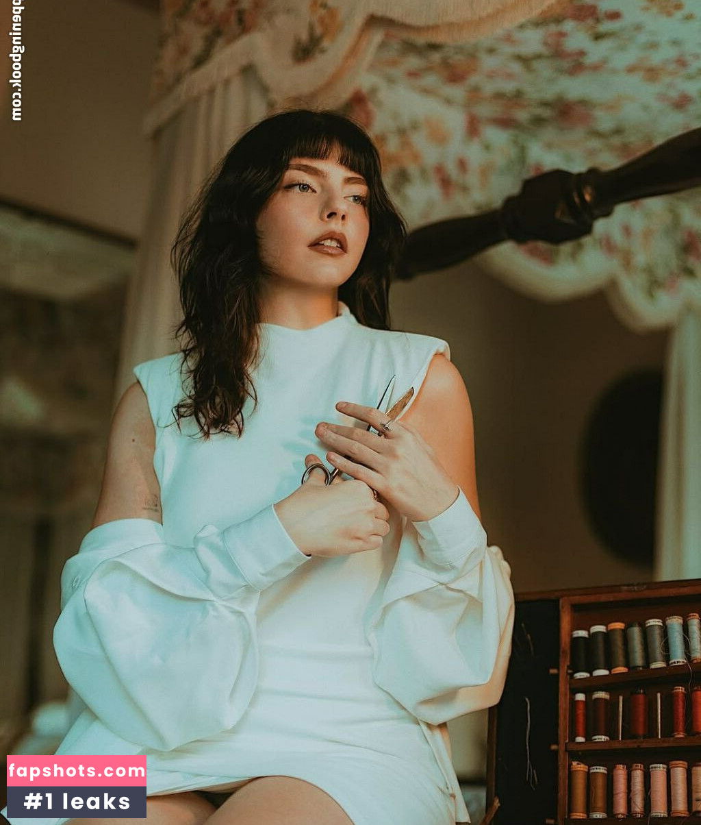 Triz Pariz gallery photo #2