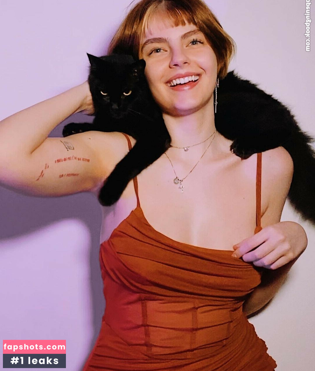 Triz Pariz gallery photo #80