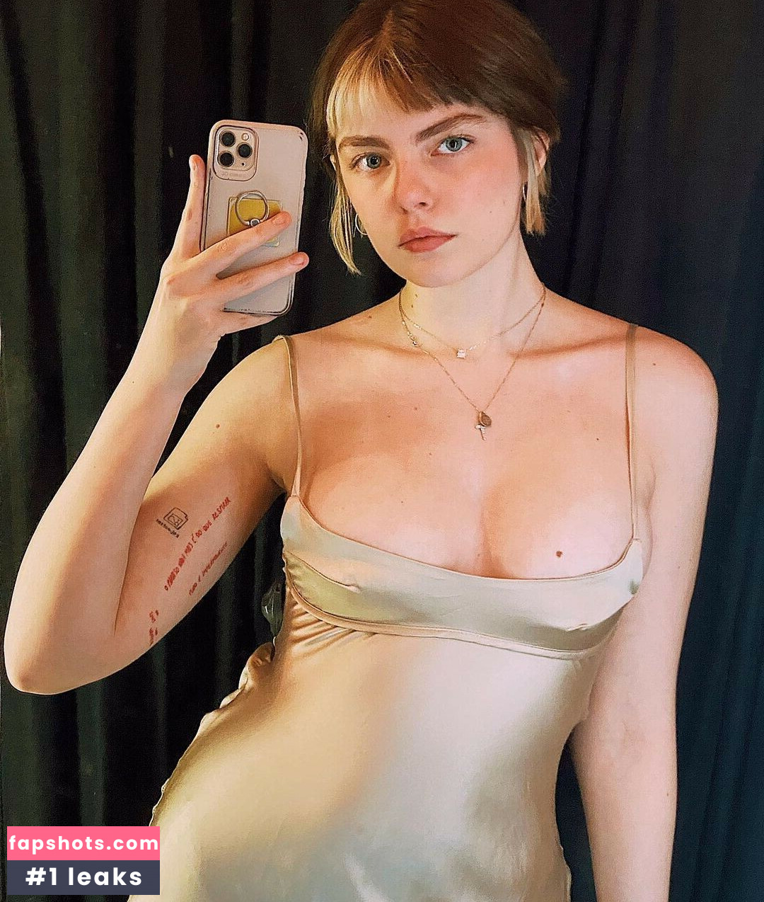 Triz Pariz gallery photo #82