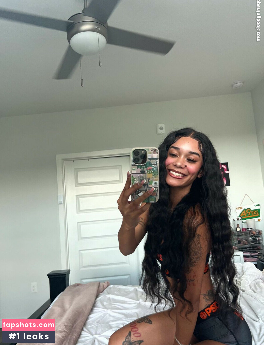 Tropicalkurls gallery photo #6