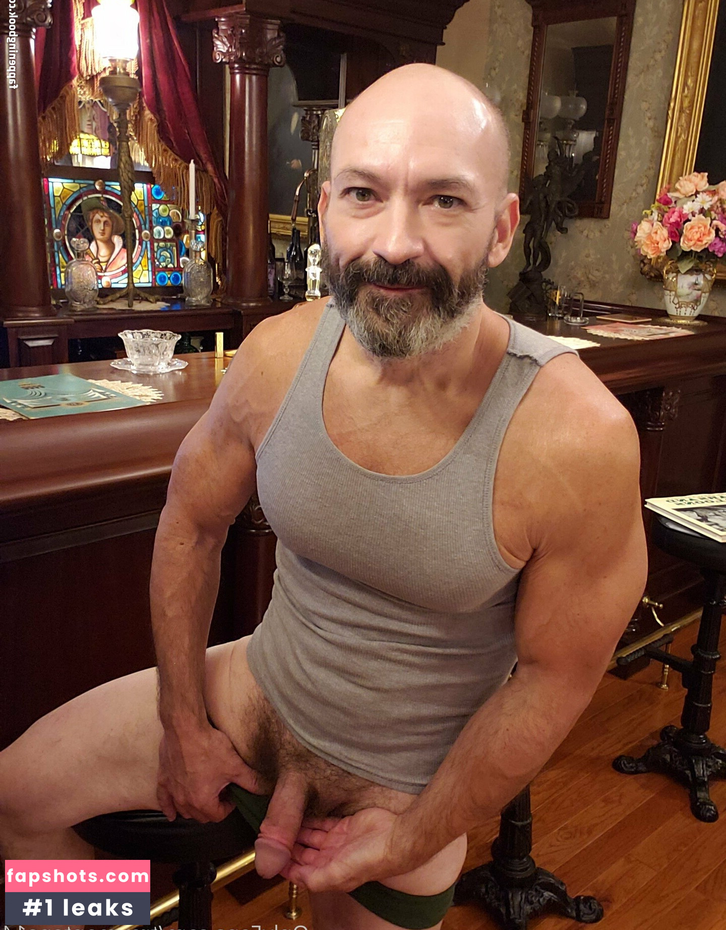 troymontana14 nude babe gallery