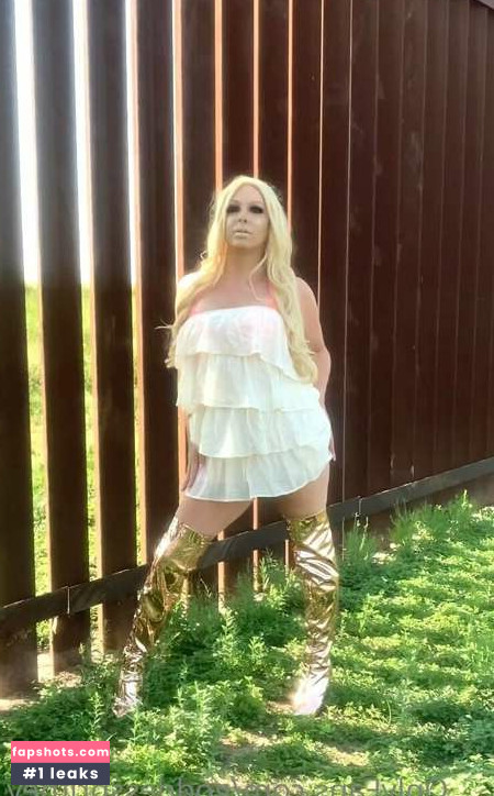 TS Goddess Britney Nahé úniky fotek pouze od fanoušků #18 - Fapshots