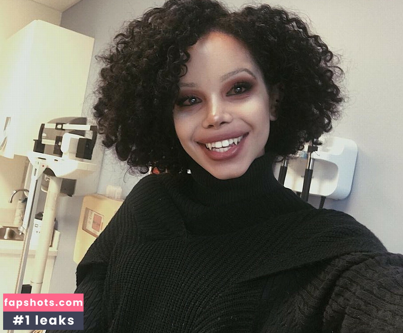 TS Jade gallery photo #42