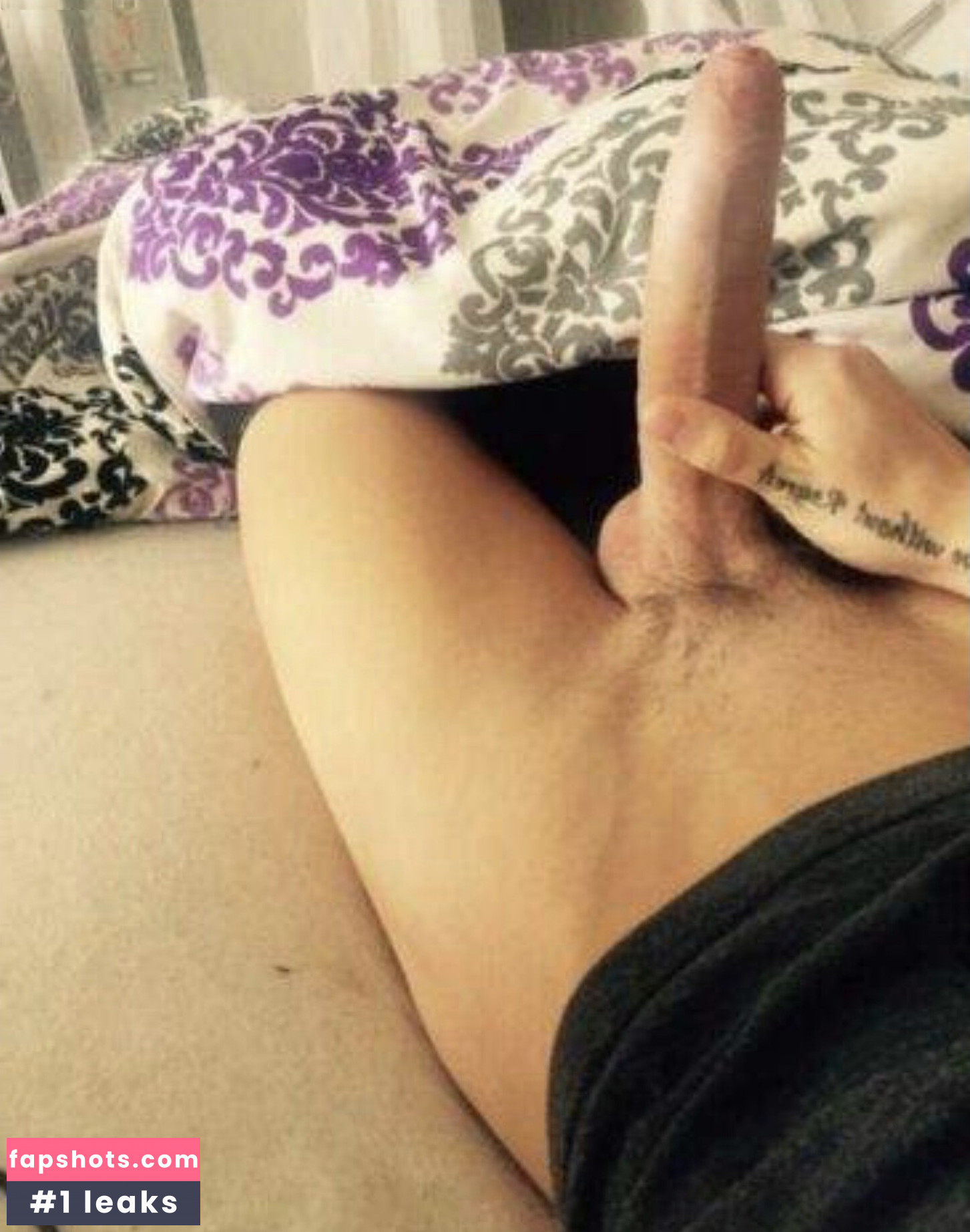 TS-MiaDeluxxe gallery photo #8