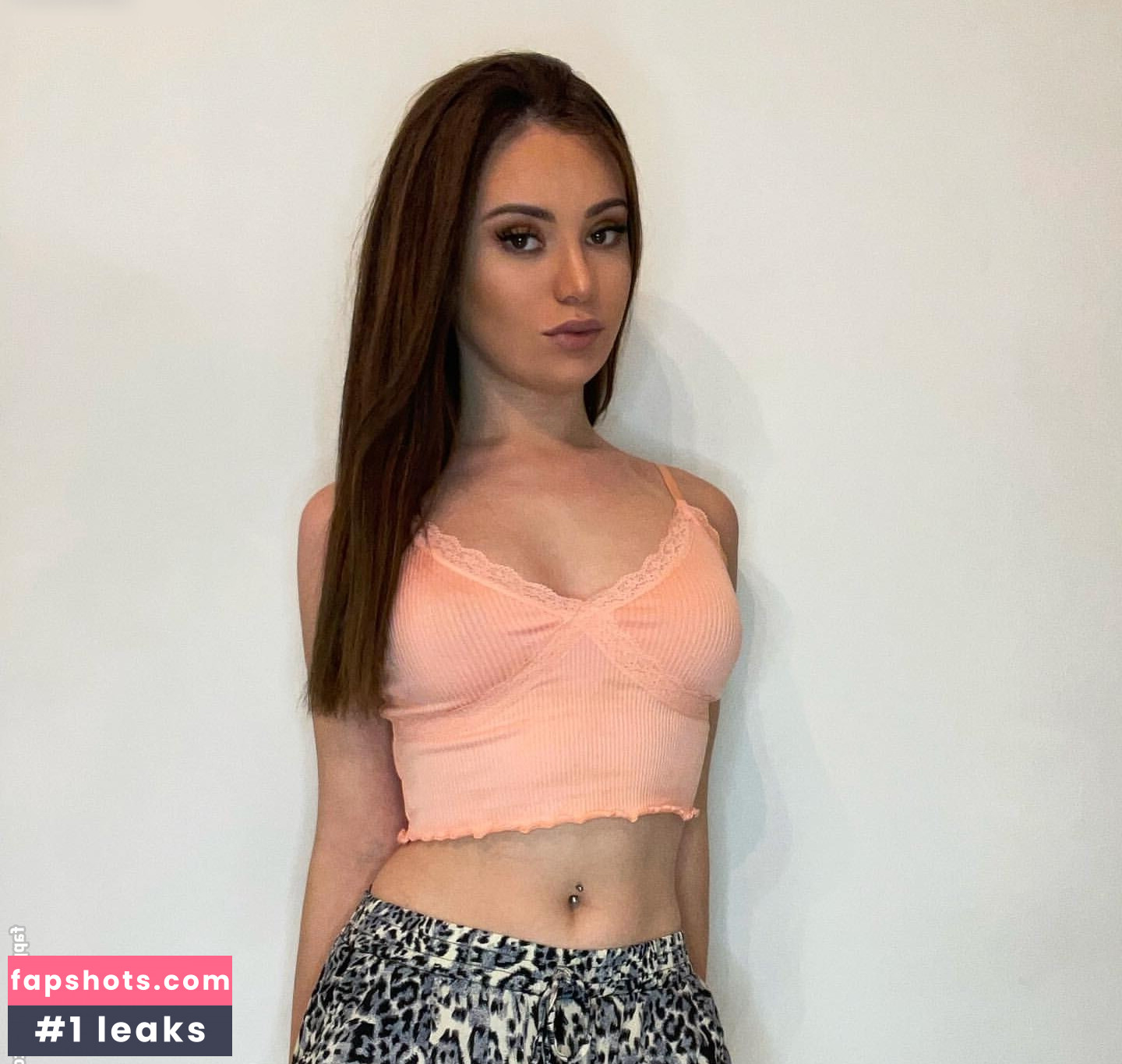 TS Remy Richards gallery photo #2