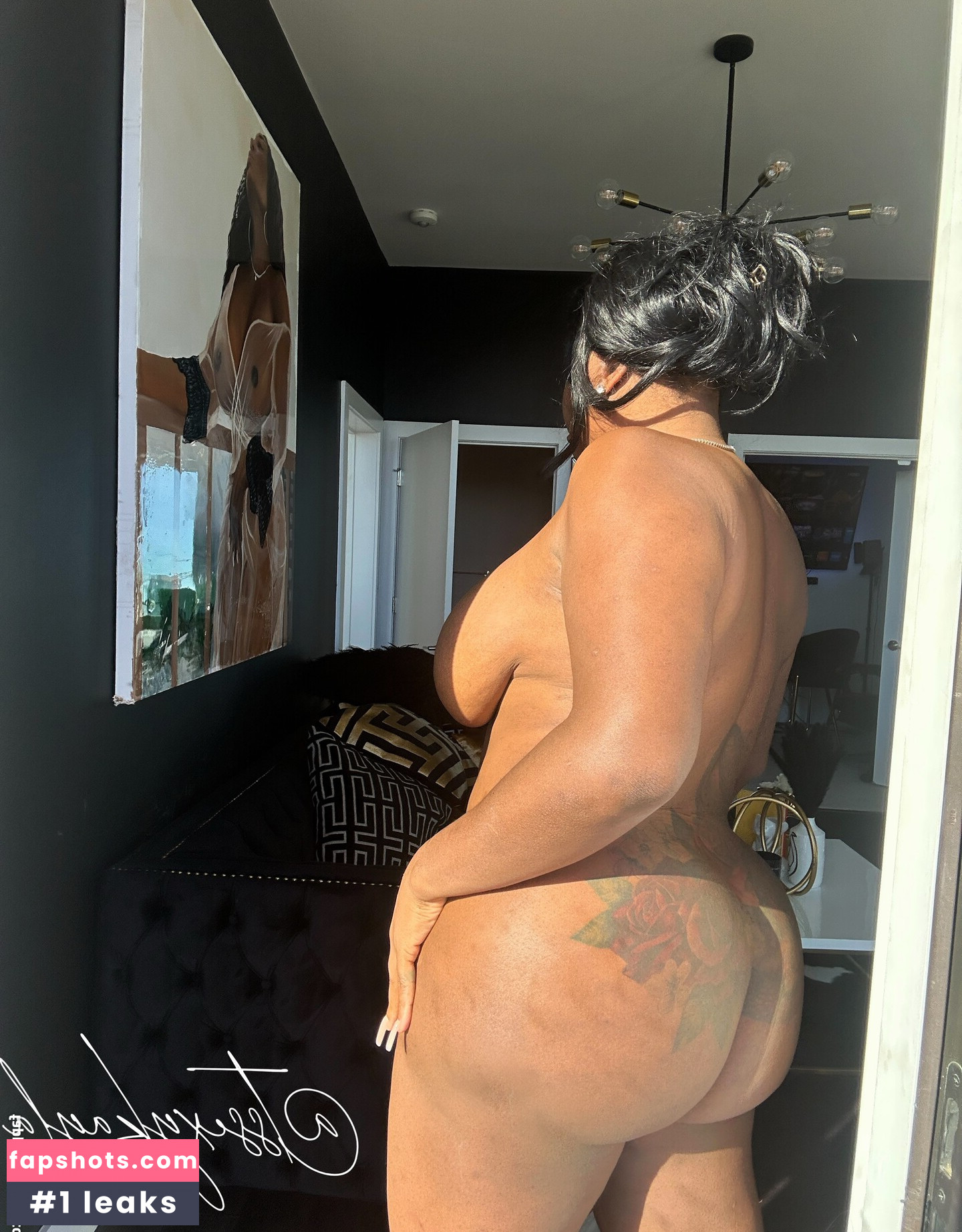 TS Sexy Kayla gallery photo #9