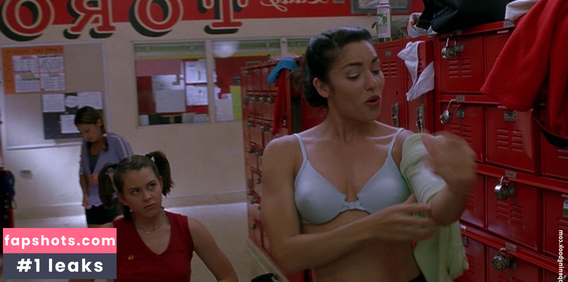 Tsianina Joelson gallery photo #5