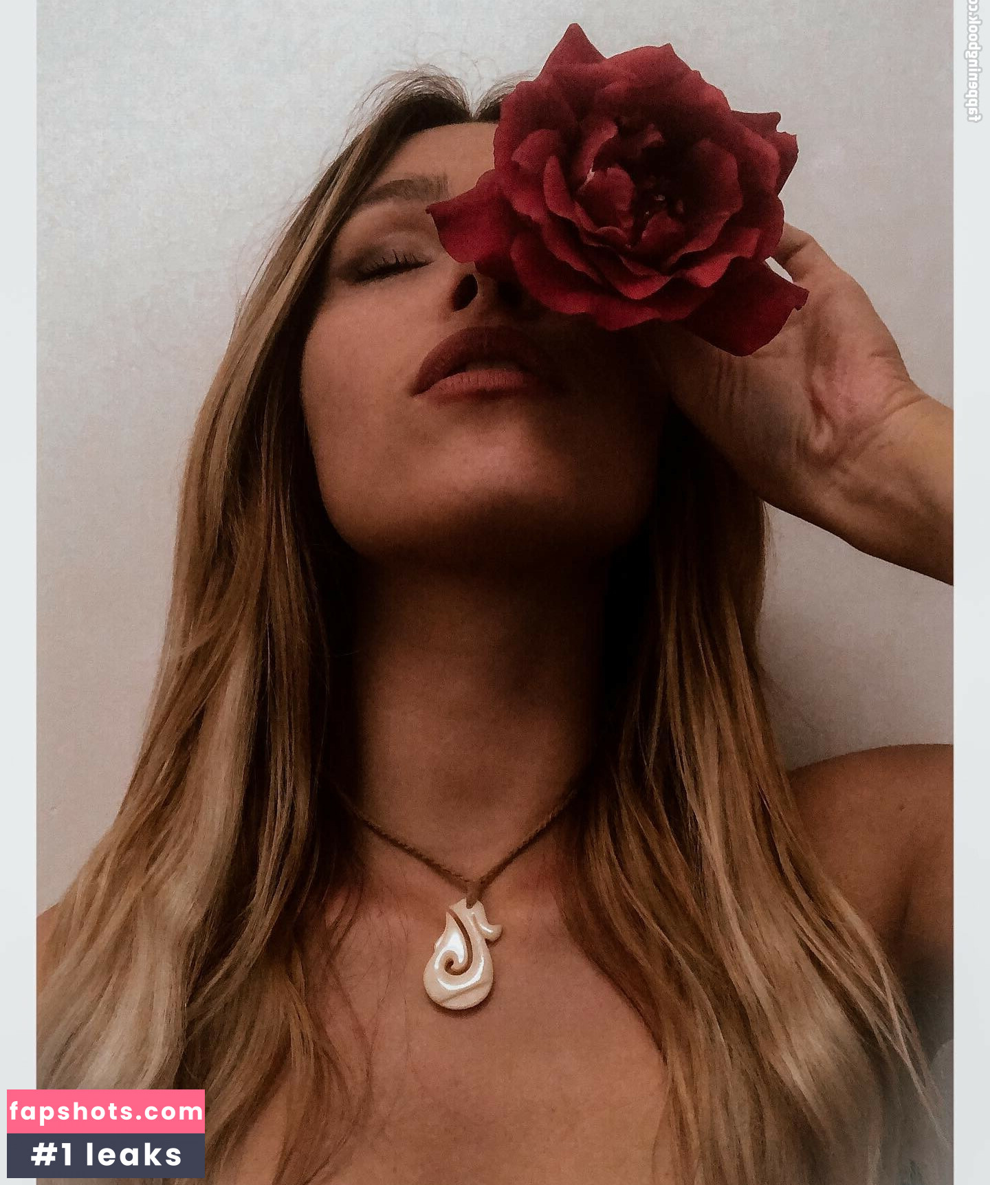 Tslanaxoxo gallery photo #45