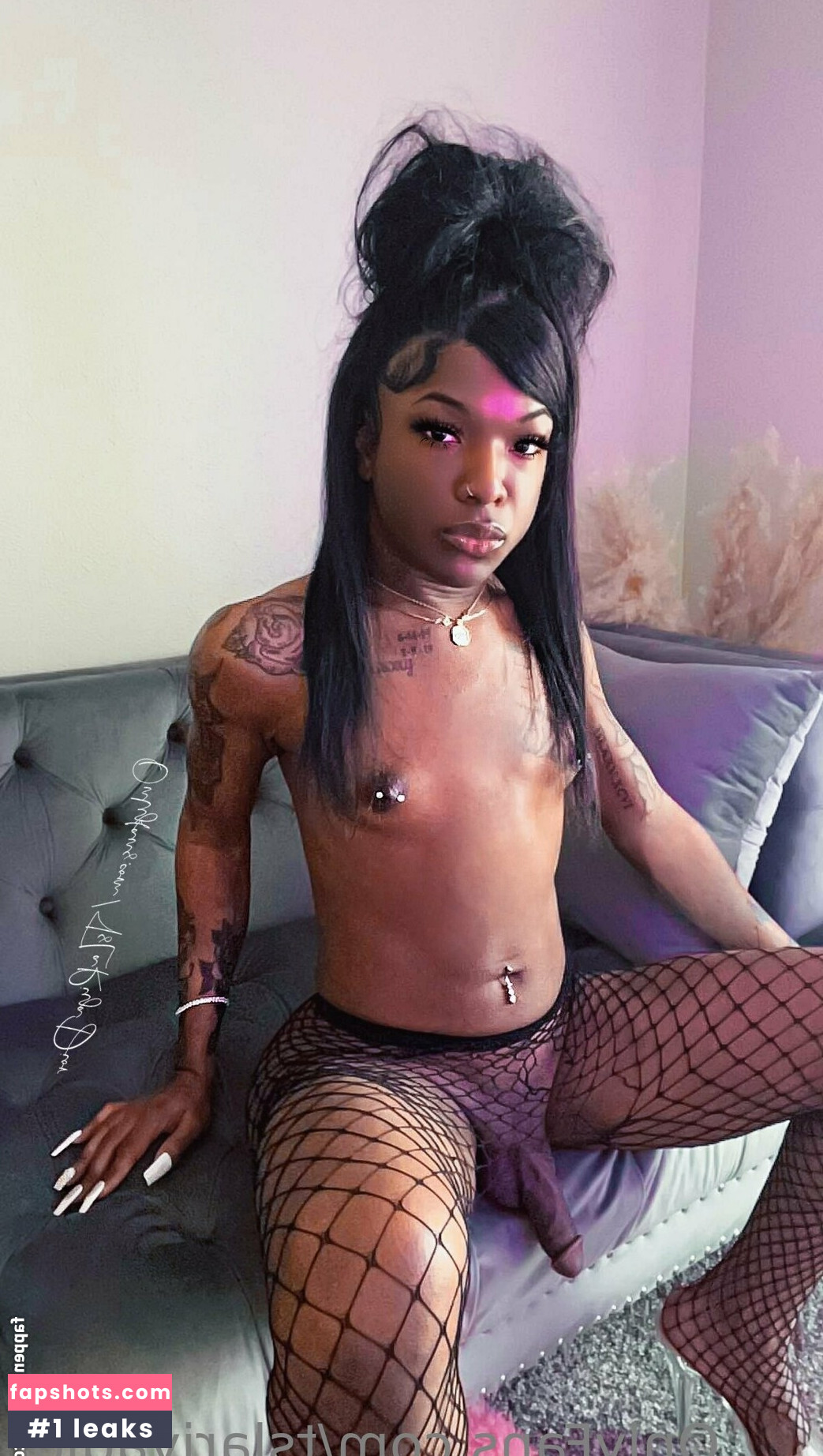 tslariyadior gallery photo #13