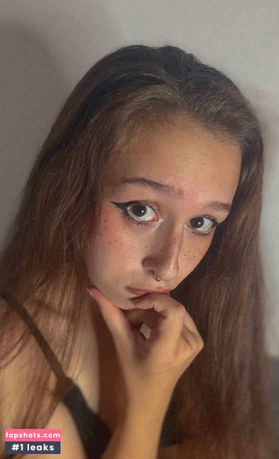 Tsuki Chan gallery photo #91