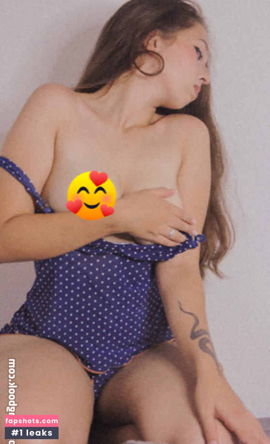 Tsuki Chan gallery photo #98