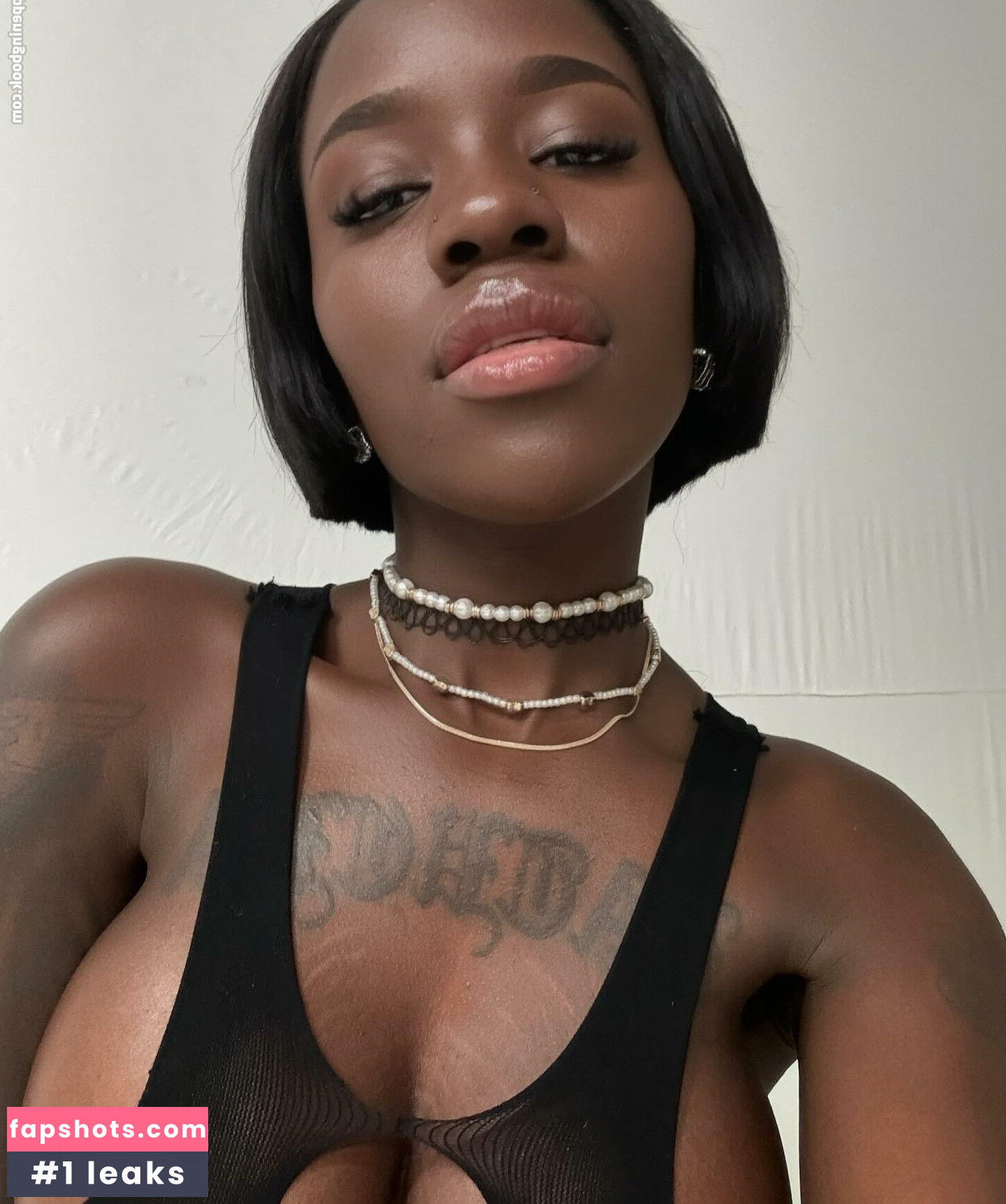 Tucha.sambu gallery photo #4