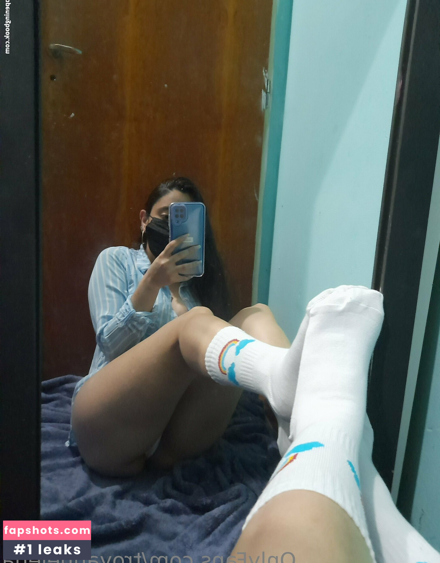 tuerys nude babe gallery