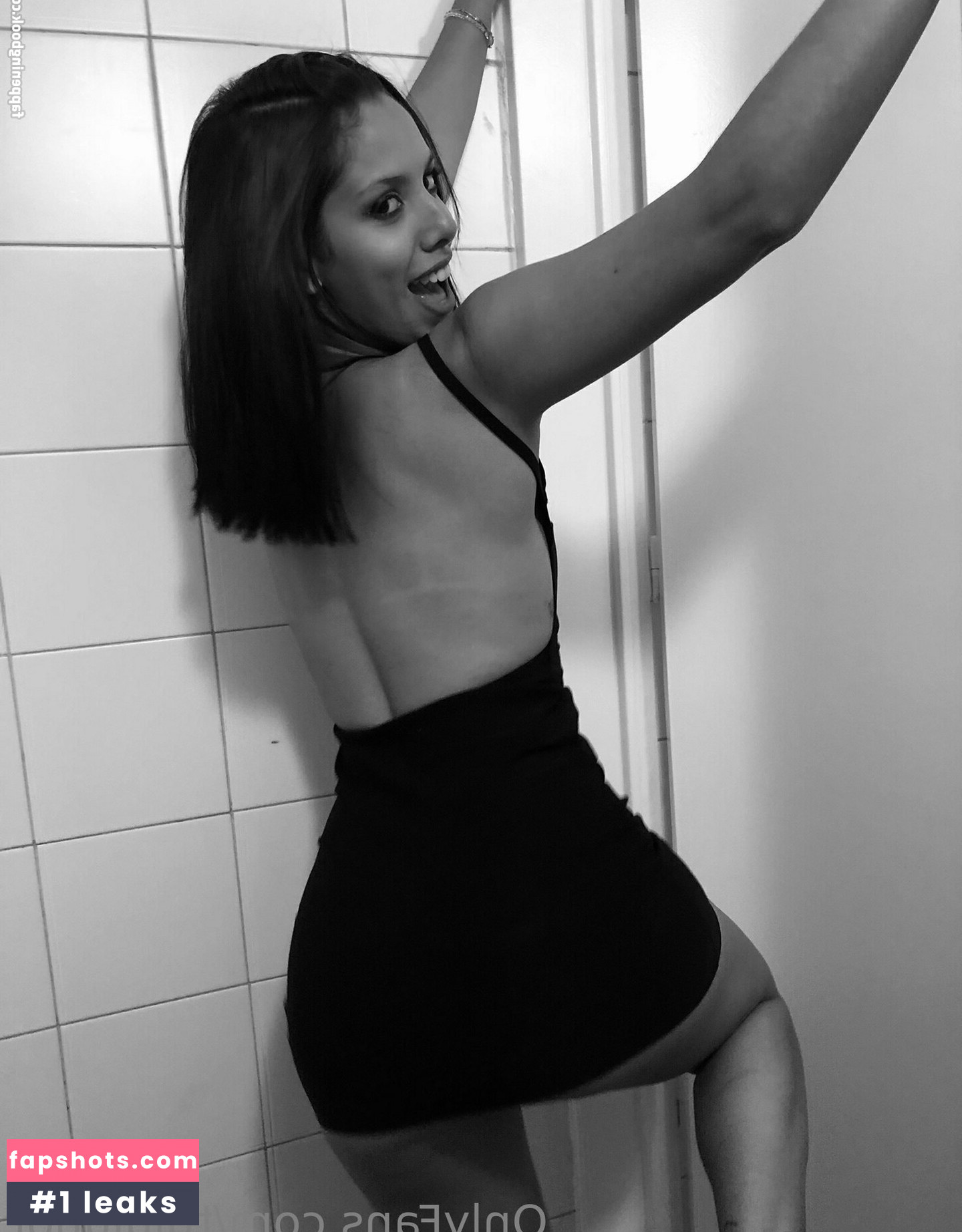 tululuhot Nude Leaks OnlyFans Photos #6 - LeakJerk