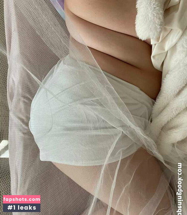 Tushy420 gallery photo #3