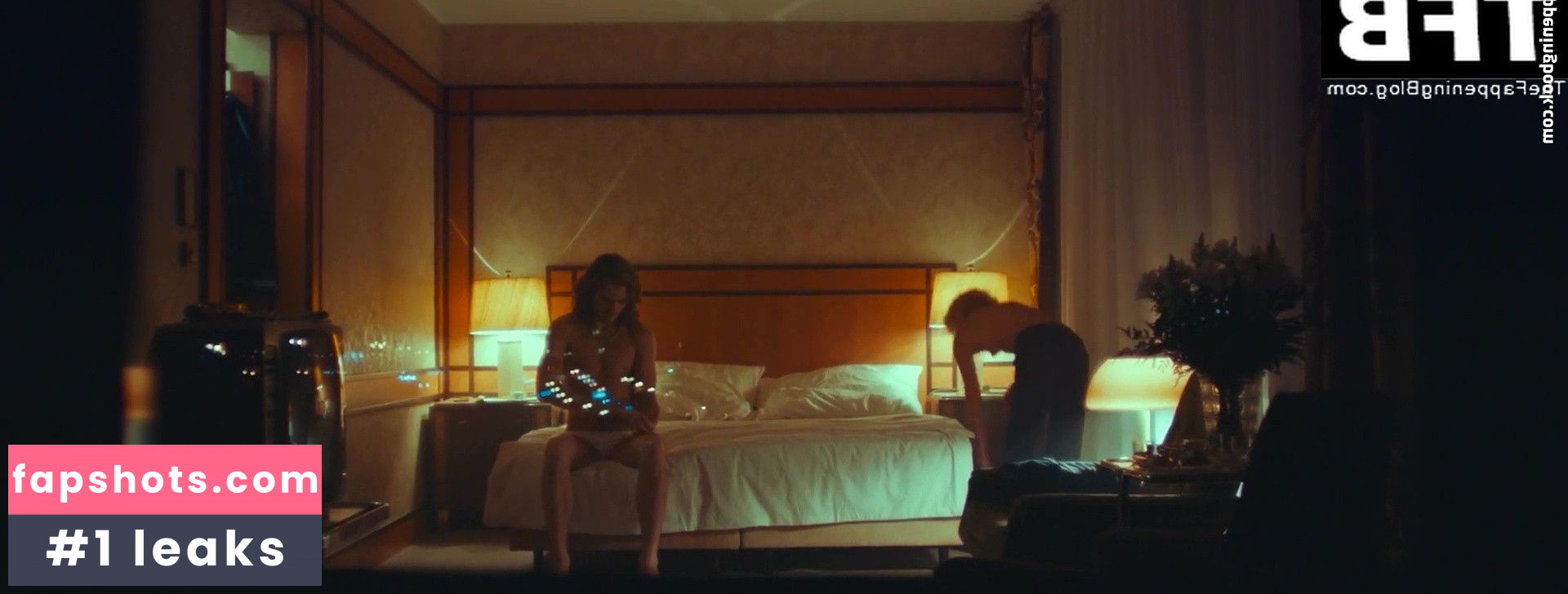 Tuva Novotny gallery photo #14