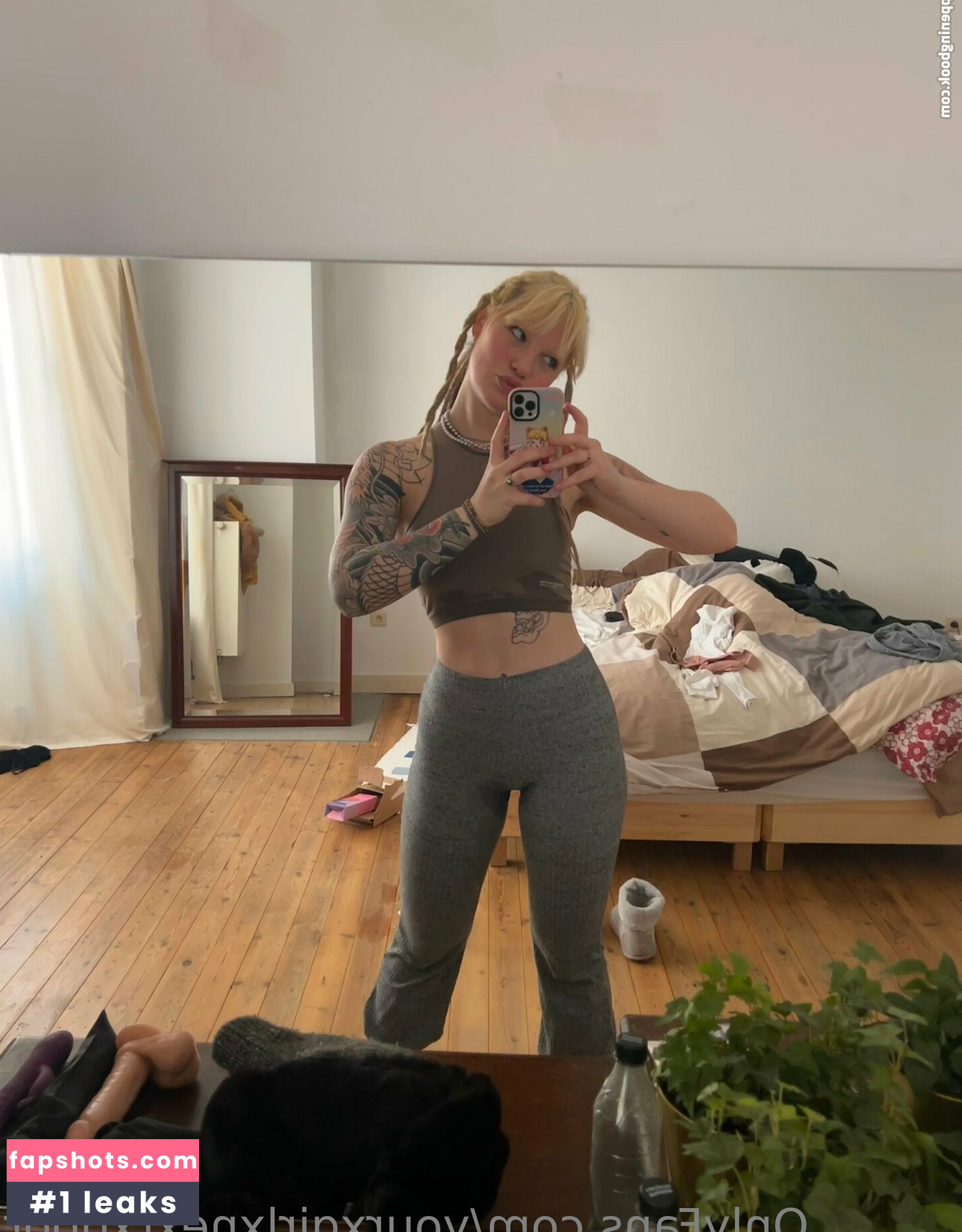 tweetylau gallery photo #35