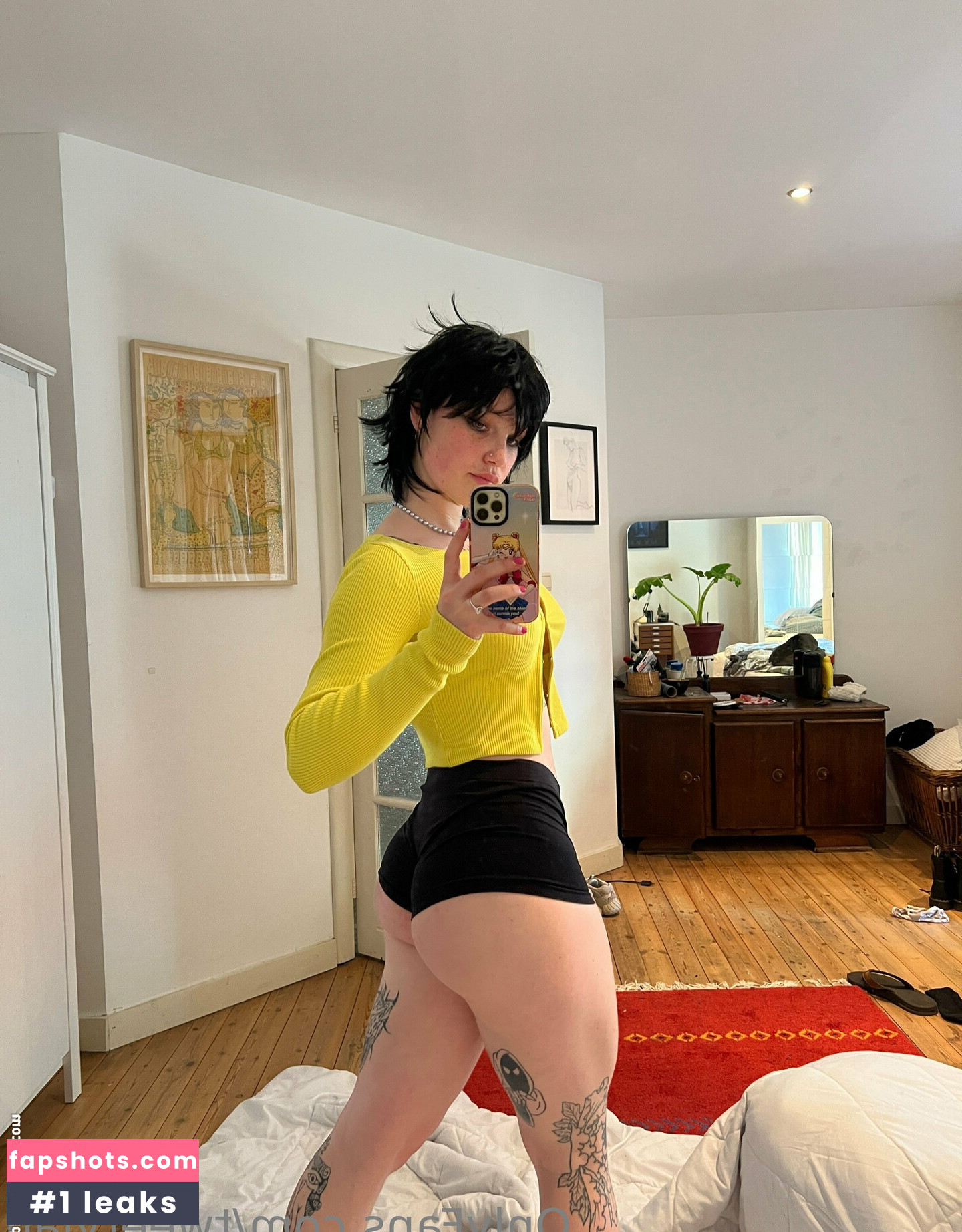 tweetylau gallery photo #54