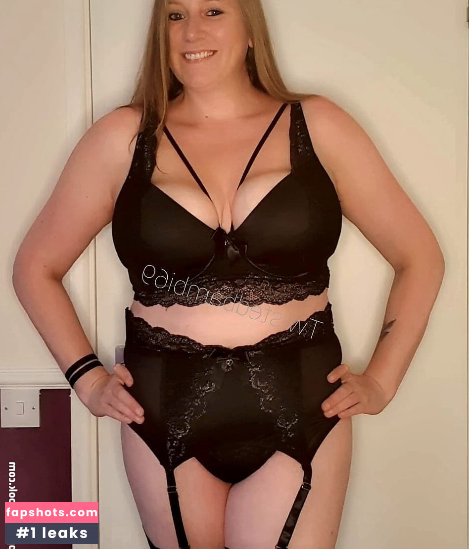 Twistedbambi gallery photo #15