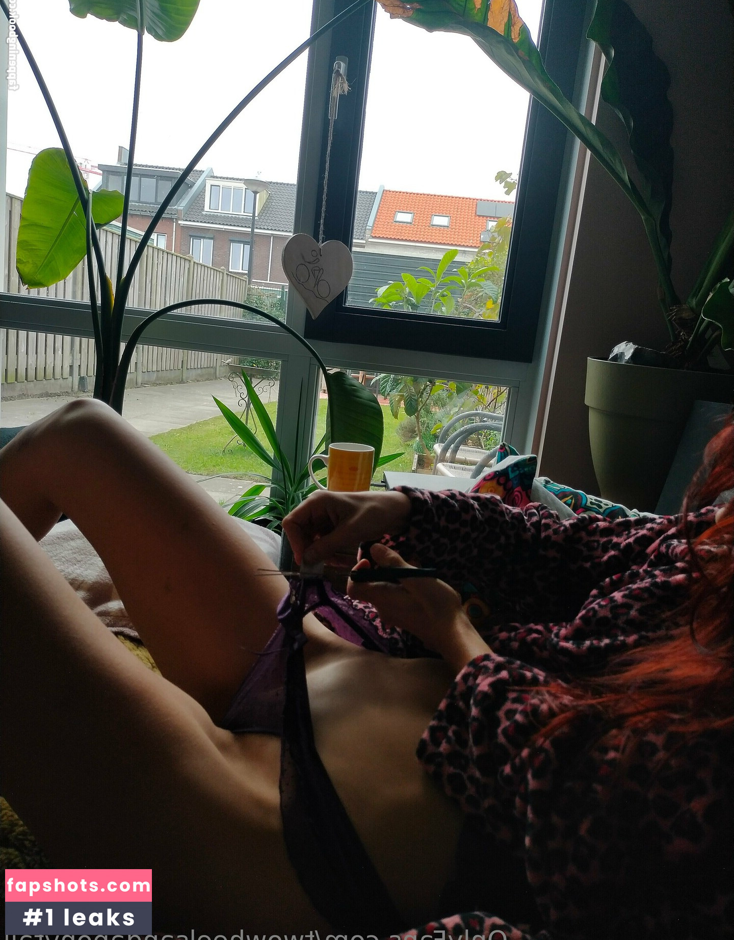 TwoWheelsAndAPonytail gallery photo #9