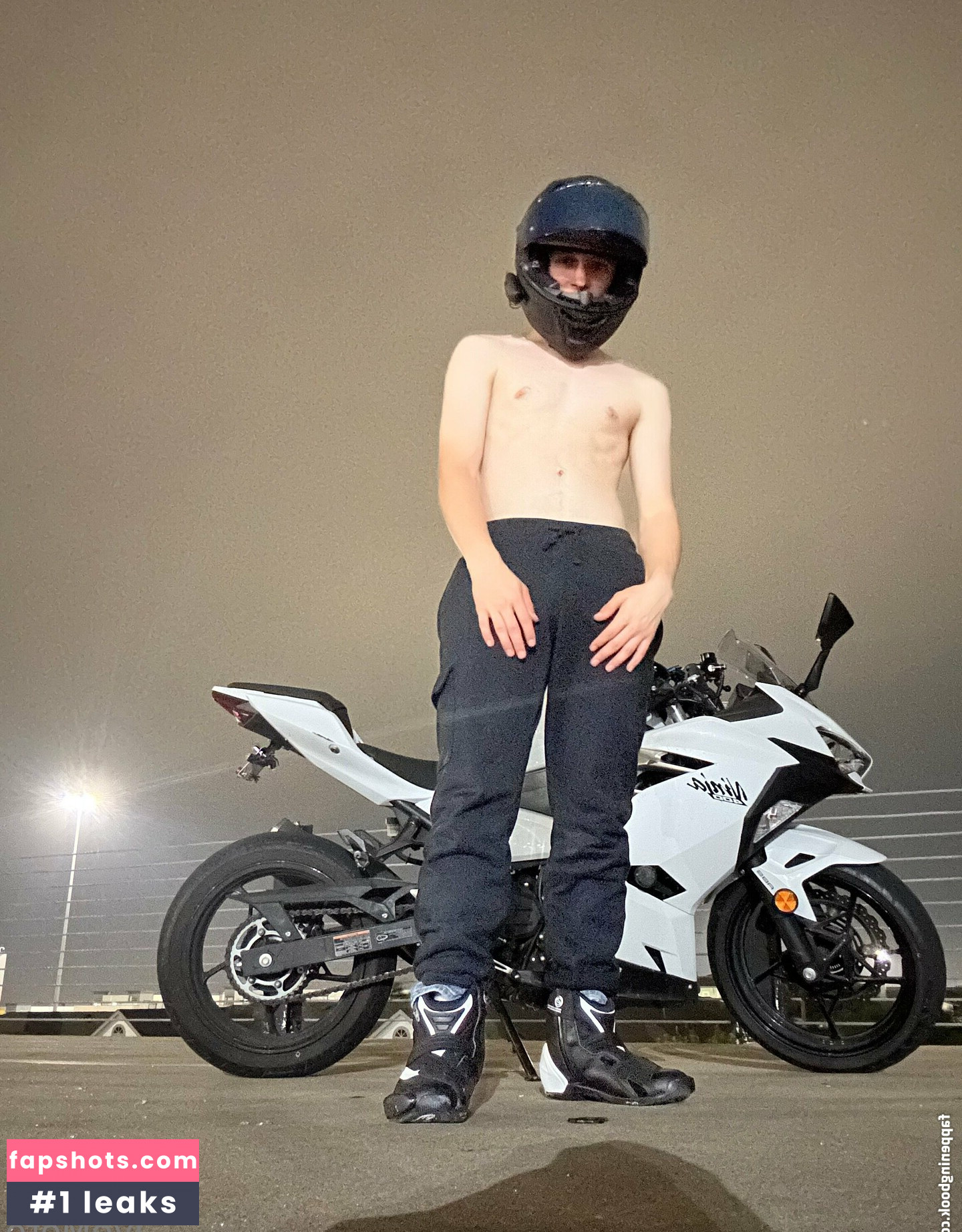 tyemoto gallery photo #8