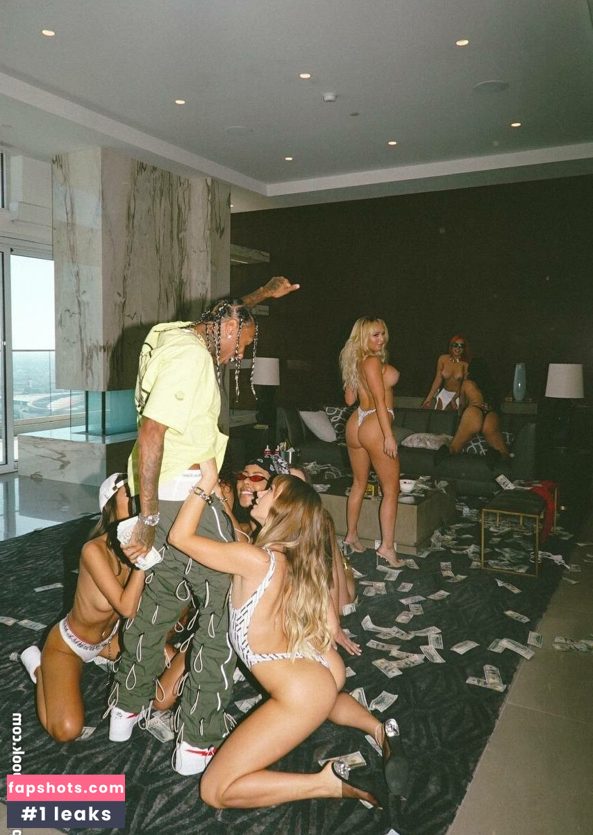 Tyga gallery photo #3