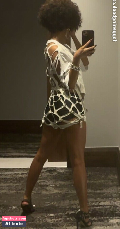 Tyla gallery photo #94