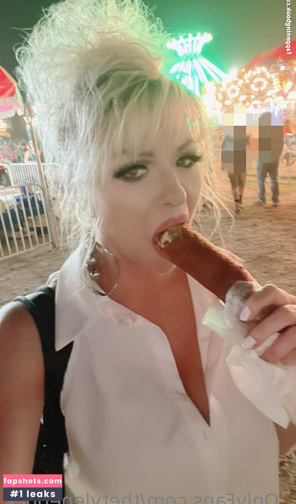 Tylene Buck gallery photo #263