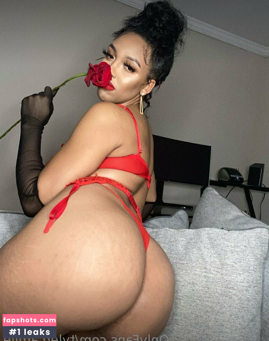 tylercamile gallery photo #5