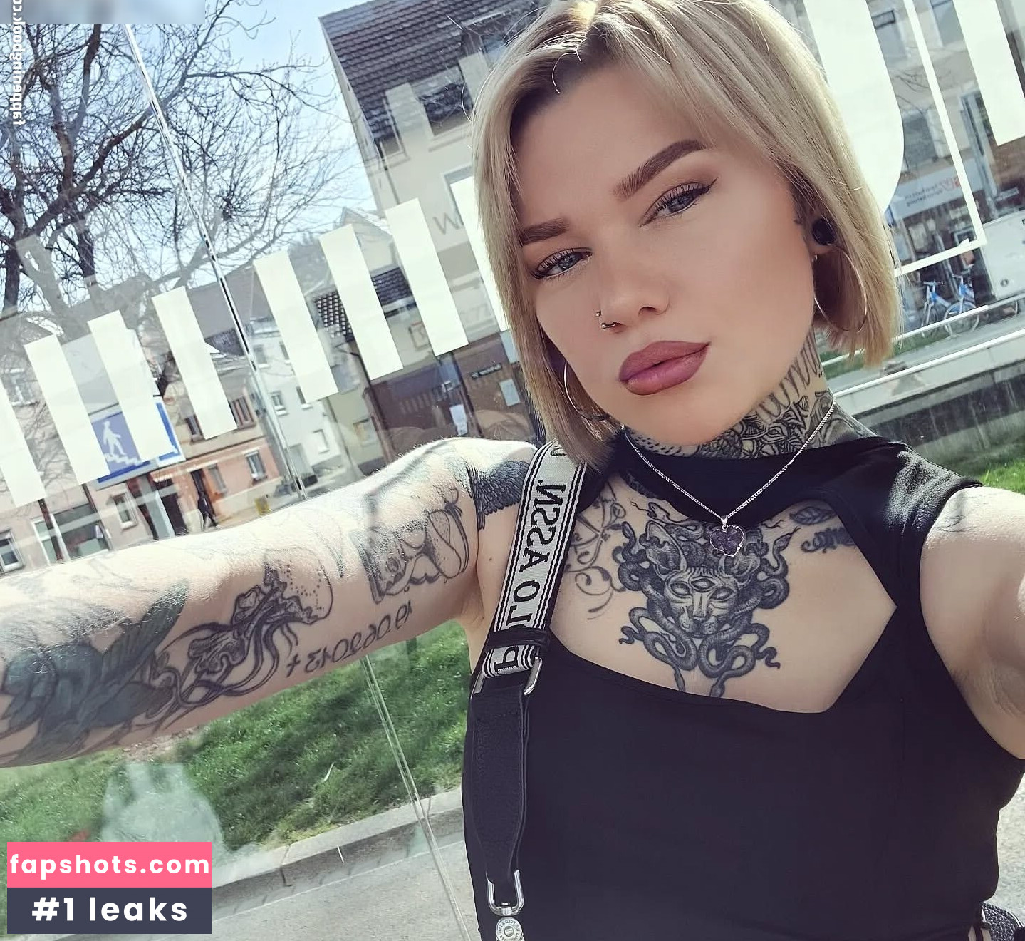 Typischblonnd gallery photo #6