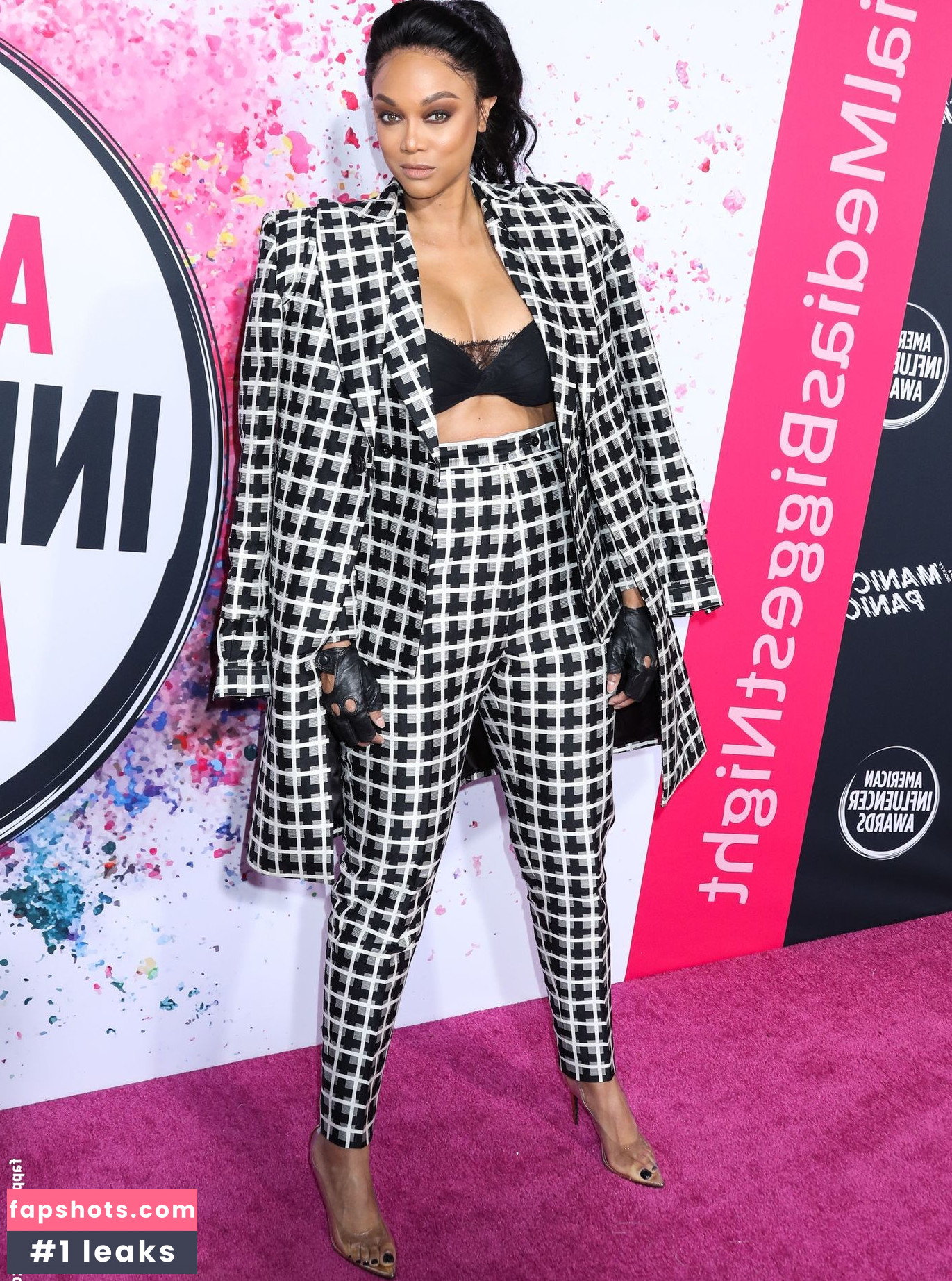 Tyra Banks gallery photo #104