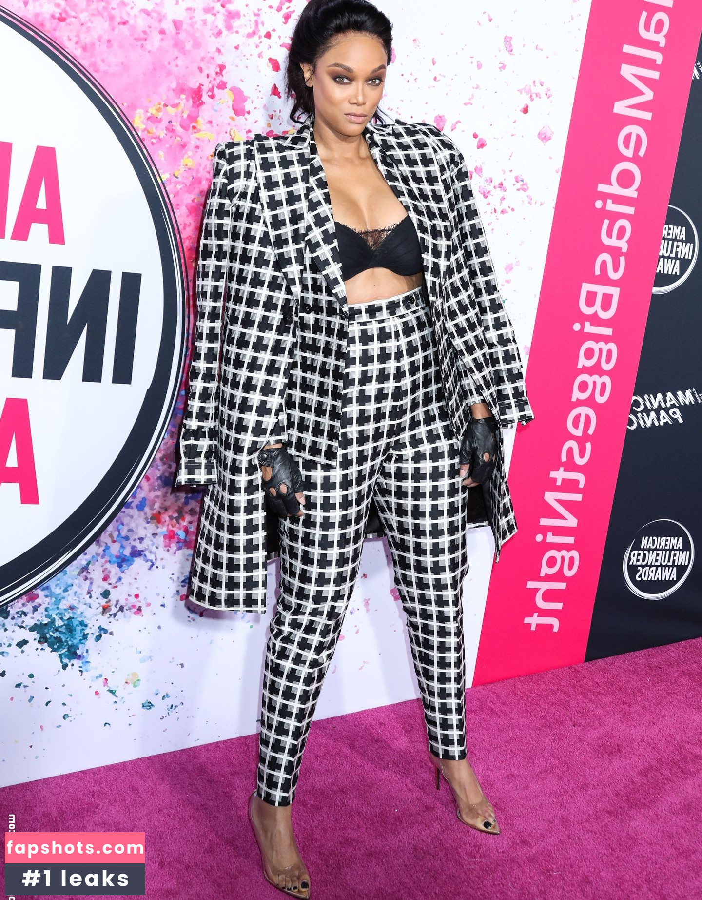 Tyra Banks gallery photo #105