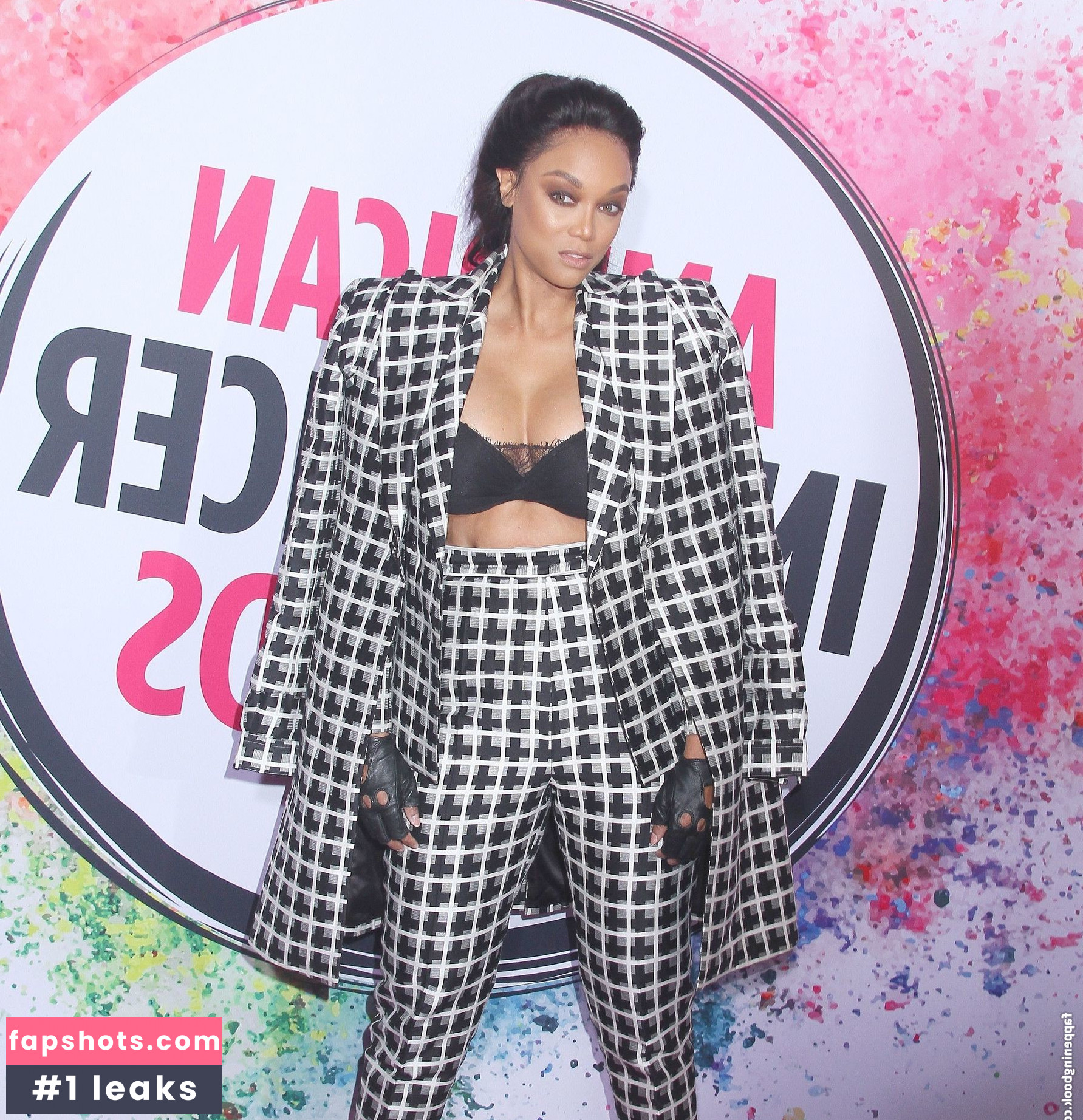 Tyra Banks gallery photo #117