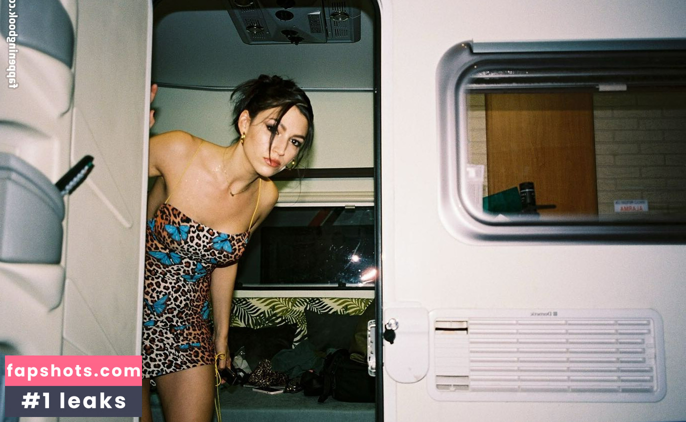 Úrsula Corberó gallery photo #20