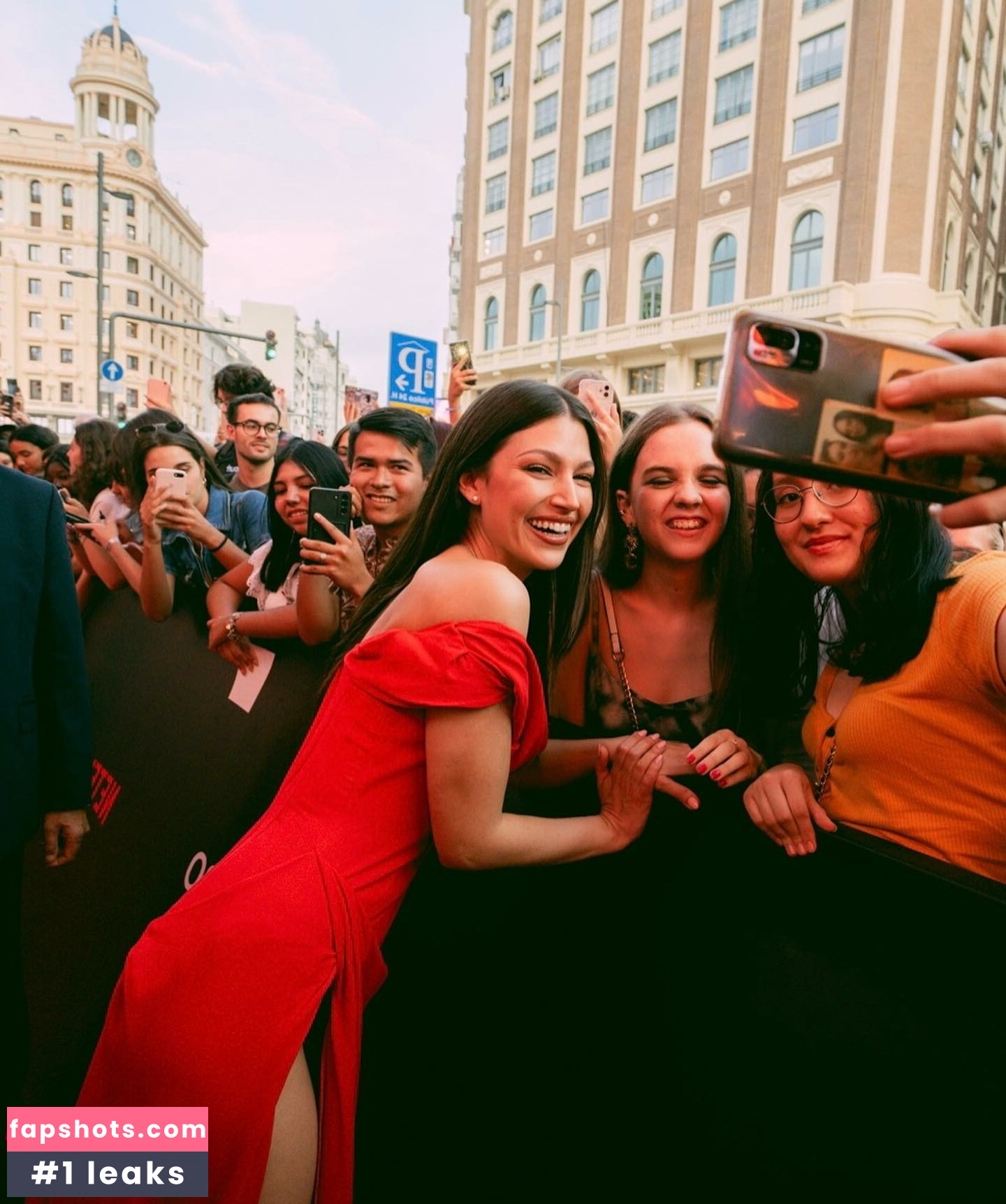 Úrsula Corberó gallery photo #36